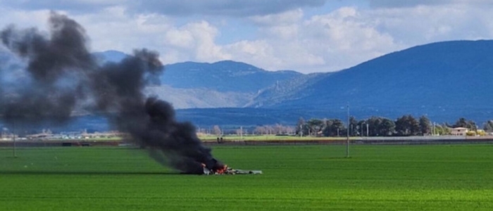 Roma, schianto tra aerei militari. Morti i due piloti