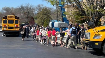 Usa, sparatoria in una scuola: 6 morti, tra loro 3 bambini