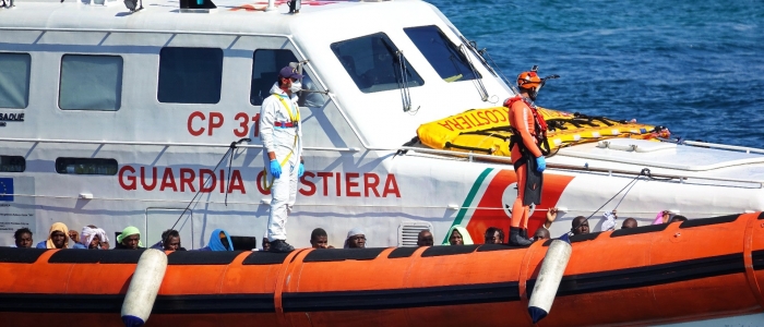 Mediterraneo, Guardia costiera soccorre 1.200 migranti