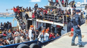 Sicilia, emergenza migranti. Sbarcati 1.200 profughi in due giorni