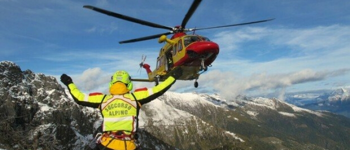 Bolzano, ritrovato in un prato corpo senza vita di una donna