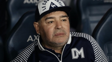 Argentina, a processo otto persone per la morte di Maradona