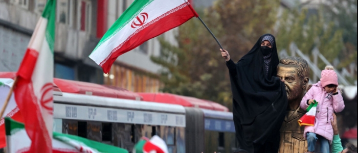 Iran, continuano le proteste: altre tre uomini condannati a morte