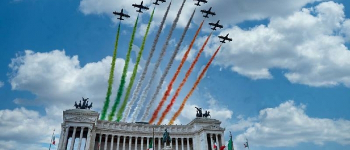 2 giungo, festa della Repubblica. Sergio Mattarella all’Altare della Patria