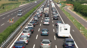 Ponte del 2 giugno, 15 milioni di italiani in partenza per il weekend