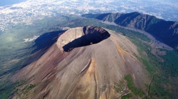 Napoli, terremoto di magnitudo 2.5 sulle pendici del Vesuvio