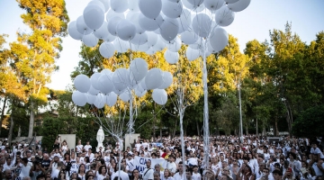 Roma, in migliaia alla fiaccolata in memoria del piccolo Manuel