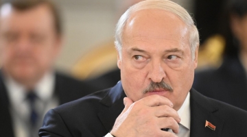 Lukashenko: “Se la Russia crollerà moriremo tutti”