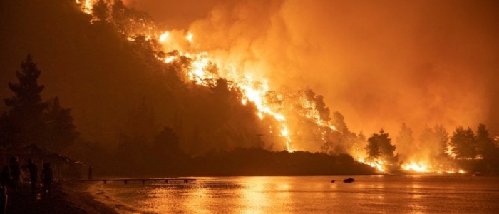 Grecia, grave emergenza incendi. Sostegno attivo dall’Europa