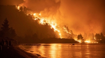 Grecia, grave emergenza incendi. Sostegno attivo dall’Europa