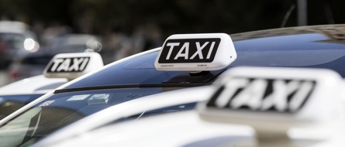 Taxi, verifica dell’Antitrust per disservizi a Milano, Roma e Napoli