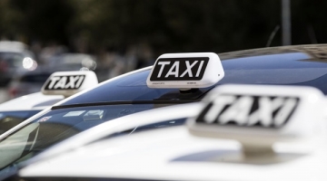 Taxi, verifica dell’Antitrust per disservizi a Milano, Roma e Napoli