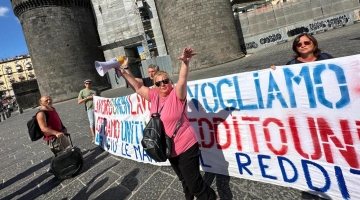 Napoli. Cortei, cori e proteste per la sospensione del Rdc