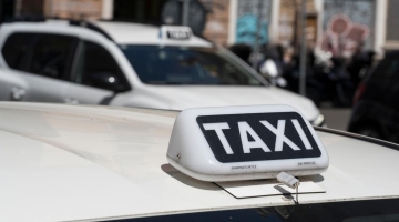 Mit, taxi gratis per chi non supera alcoltest dopo serata in discoteca