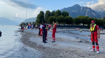 Lecco, bimba in gita con la famiglia dispersa nel lago di Como