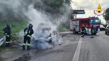 Reggio Calabria, scontro frontale: tre morti, anche bimba di 4 anni