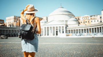 Meteo, settimana di caldo intenso e afa. Bollino rosso a Napoli