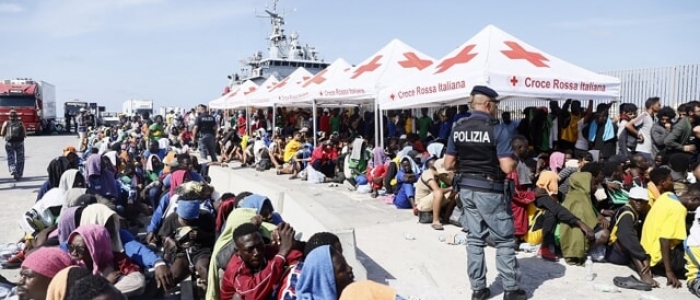 Emergenza migranti in Italia. Francia e Germania non accoglieranno