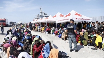 Emergenza migranti in Italia. Francia e Germania non accoglieranno