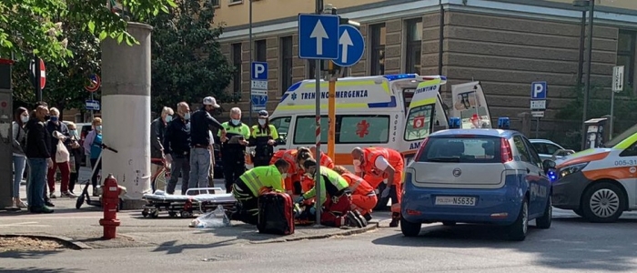 Trento, scontro tra moto e monopattino. Morti due giovanissimi