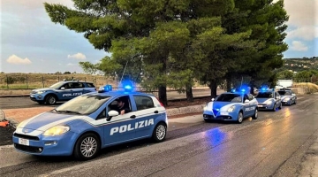 Piacenza, nove poliziotti indagati per arresti e incriminazioni illegali