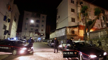 Napoli, blitz antidroga: fermi per 31 affiliati della camorra