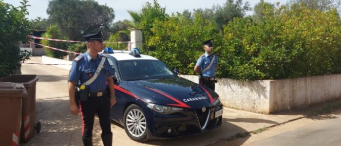 Brindisi, uccide la madre, ferisce il padre, poi si toglie la vita