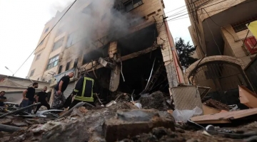 Nuovi raid su Gaza. Hamas: “Italia coinvolta nell’aggressione”