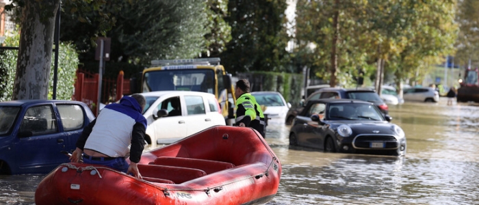 Maltempo in Toscana, 6 morti e 2 dispersi. In migliaia senza corrente