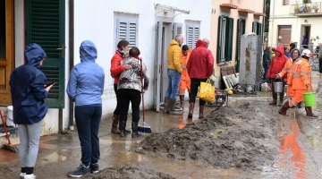 Maltempo in Toscana, notte di tregua ma la situazione resta critica