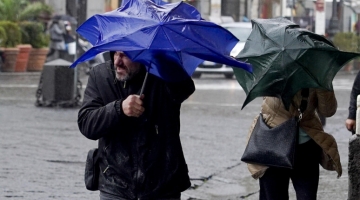 Meteo Campania, allerta meteo oggi per piogge e temporali