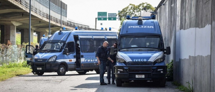 Brescia, Arrestati Due Giovani Pakistani Per Terrorismo | Radio Amore