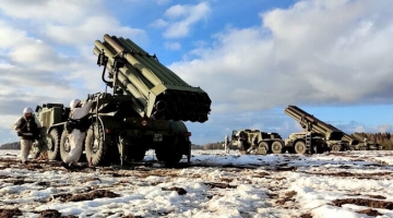Russia dispiega forze militari al confine con Norvegia e Finlandia