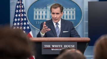 Usa, Consiglio sicurezza: “Sospesi aiuti a Kiev fino a nuova legge”