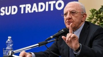 De Luca condannato dalla Corte dei Conti per nomina illegittima dei segretari