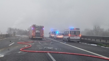 A22, centinaia di veicoli tamponati in autostrada a causa della nebbia