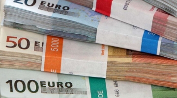 Niente tasse per le donazioni tra genitori e figli: ecco in quali casi