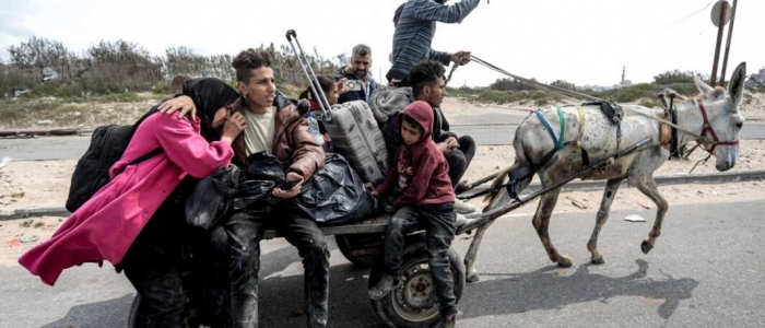Gaza, Ue chiede pausa umanitaria immediata | I capi di Mossad e Cia a Doha per trattare | Mar Rosso, abbattuti 3 missili balistici Houthi