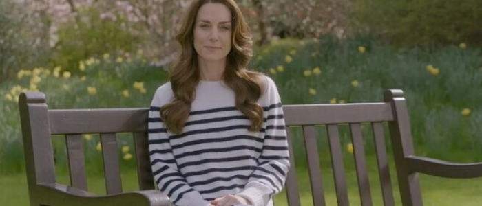 Kate Middleton, le ore prima del video: il testo scritto da sola e il pranzo con re Carlo