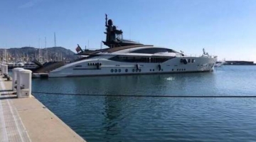Beffa sanzioni, gli yacht degli oligarchi russi mantenuti dallo Stato: "40mila euro al mese solo di posto barca"