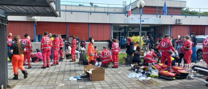 Guastalla (Reggio Emilia), nube tossica sprigionata dalla piscina: oltre 100 ragazzi intossicati