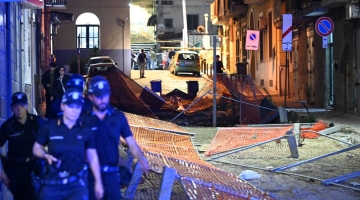 Campi Flegrei, lo sciame sismico rallenta ma non è finito | A Pozzuoli evacuati il carcere femminile e 13 edifici