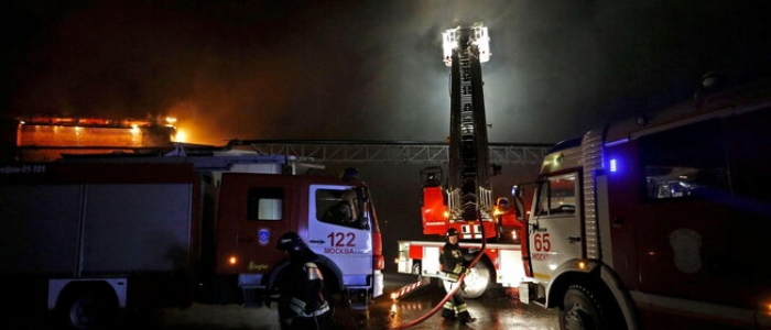 Incendio in un ostello vicino a Mosca: almeno 8 morti