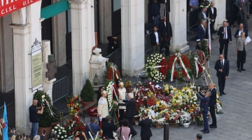 Brescia, Mattarella: "Gli ideatori della strage di piazza della Loggia rivolevano il fascismo" | "Isolare i predicatori d'odio"