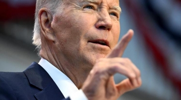 Usa, Wsj: collaboratori di Biden preoccupati da crescenti segnali di affaticamento fisico e mentale