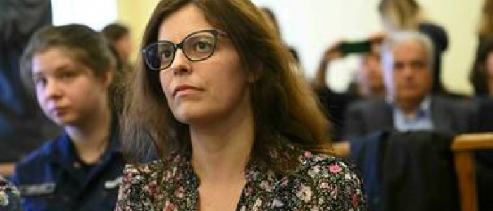 Ilaria Salis è libera, tolto il braccialetto elettronico: può tornare in Italia