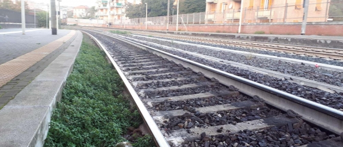 Montesilvano (Pescara), travolti da un treno: due morti