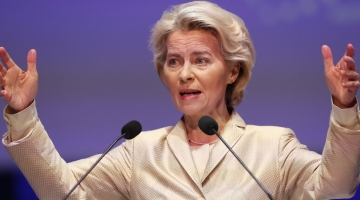 Ue, "vertice" dei 27 Paesi per le nomine: Ursula von der Leyen resta in pole