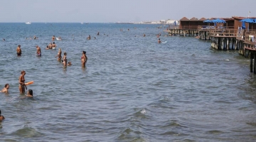 Nettuno, un 25enne muore annegato in mare: forse un malore