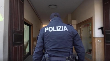 Arezzo, 80enne spara alla moglie: poi chiama i vicini